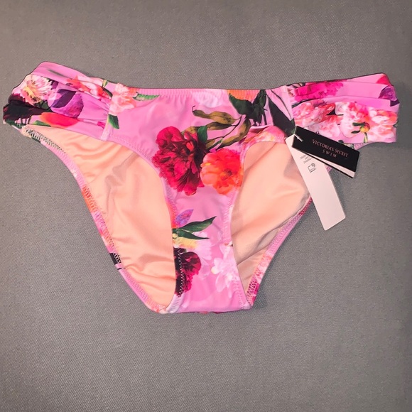 NWT VS Swim pink floral full coverage bikini bottom. - Picture 1 of 5
